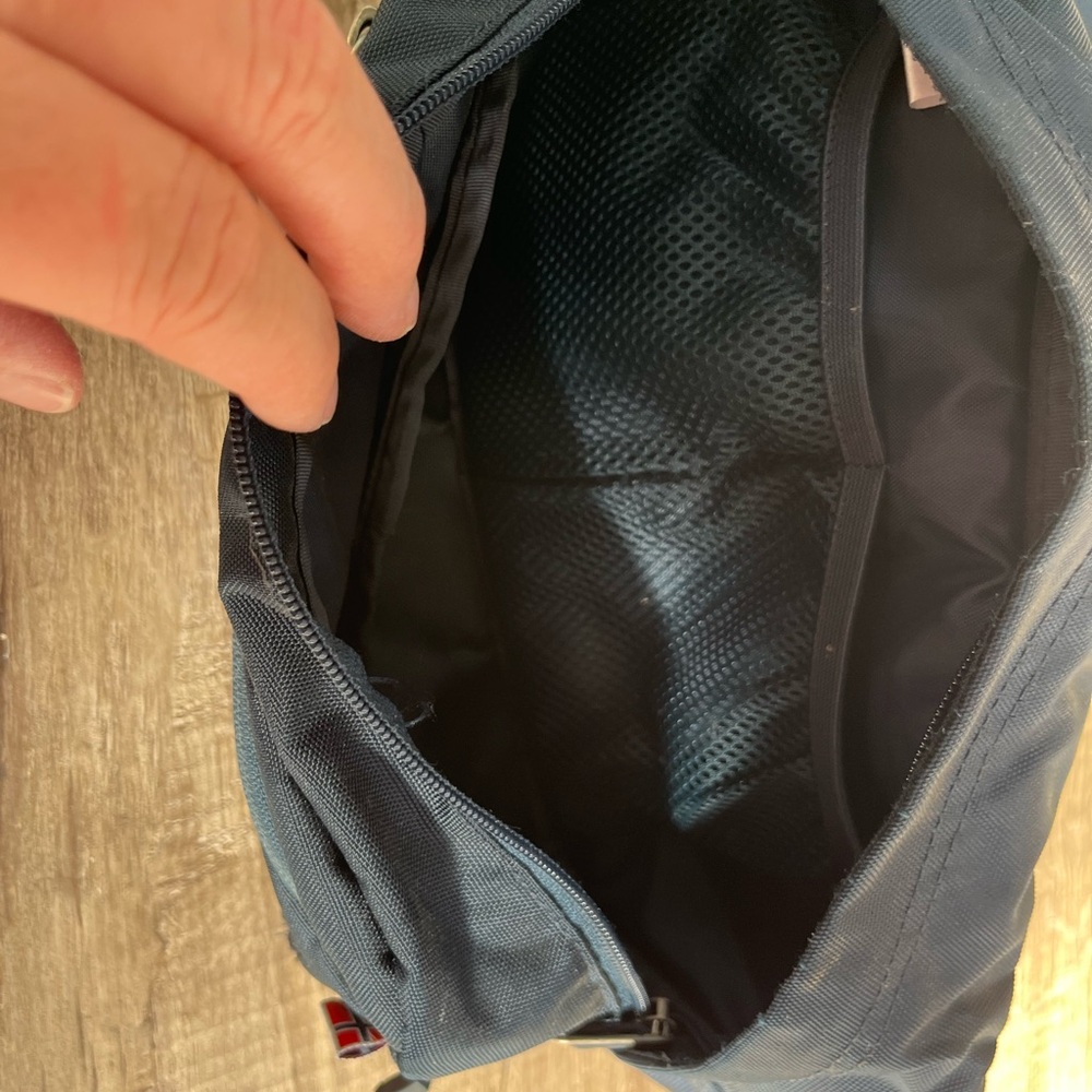 Helly Hansen Dark Navy Belt Bag with HH Patch - Picture 3 of 5